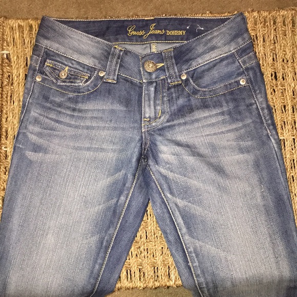 Guess - Picture 2 of 8